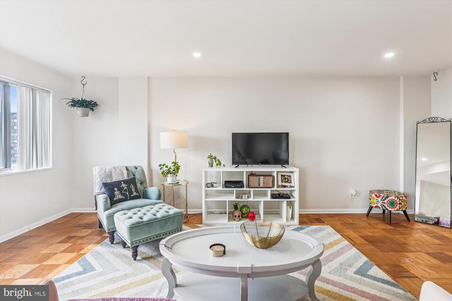 5340 HOLMES RUN PKWY #1119, ALEXANDRIA, Virginia 22304, 1 Bedroom Bedrooms, ,1 BathroomBathrooms,Residential,For sale,5340 HOLMES RUN PKWY #1119,VAAX2051020 MLS # VAAX2051020 5340 HOLMES RUN PKWY #1119, ALEXANDRIA, Virginia 22304, 1 Bedroom Bedrooms, ,1 BathroomBathrooms,Residential,For sale,5340 HOLMES RUN PKWY #1119,VAAX2051020 MLS # VAAX2051020