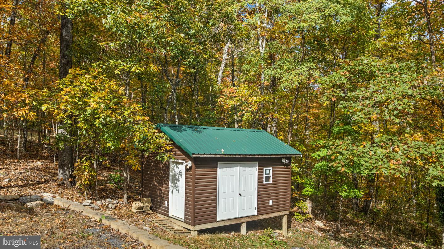 6184 RUNKLES GAP RD, ELKTON, Virginia 22827, 3 Bedrooms Bedrooms, ,2 BathroomsBathrooms,Residential,For sale,6184 RUNKLES GAP RD,VARO2002646 MLS # VARO2002646 6184 RUNKLES GAP RD, ELKTON, Virginia 22827, 3 Bedrooms Bedrooms, ,2 BathroomsBathrooms,Residential,For sale,6184 RUNKLES GAP RD,VARO2002646 MLS # VARO2002646