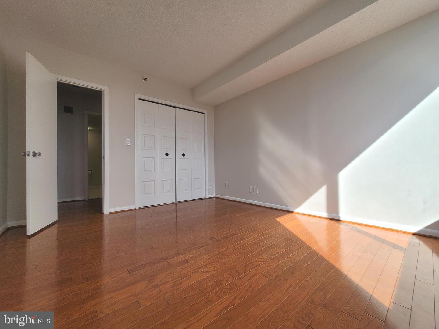 5501 SEMINARY RD #1107S, FALLS CHURCH, Virginia 22041, 2 Bedrooms Bedrooms, ,2 BathroomsBathrooms,Residential,For sale,5501 SEMINARY RD #1107S,VAFX2275294 MLS # VAFX2275294 5501 SEMINARY RD #1107S, FALLS CHURCH, Virginia 22041, 2 Bedrooms Bedrooms, ,2 BathroomsBathrooms,Residential,For sale,5501 SEMINARY RD #1107S,VAFX2275294 MLS # VAFX2275294