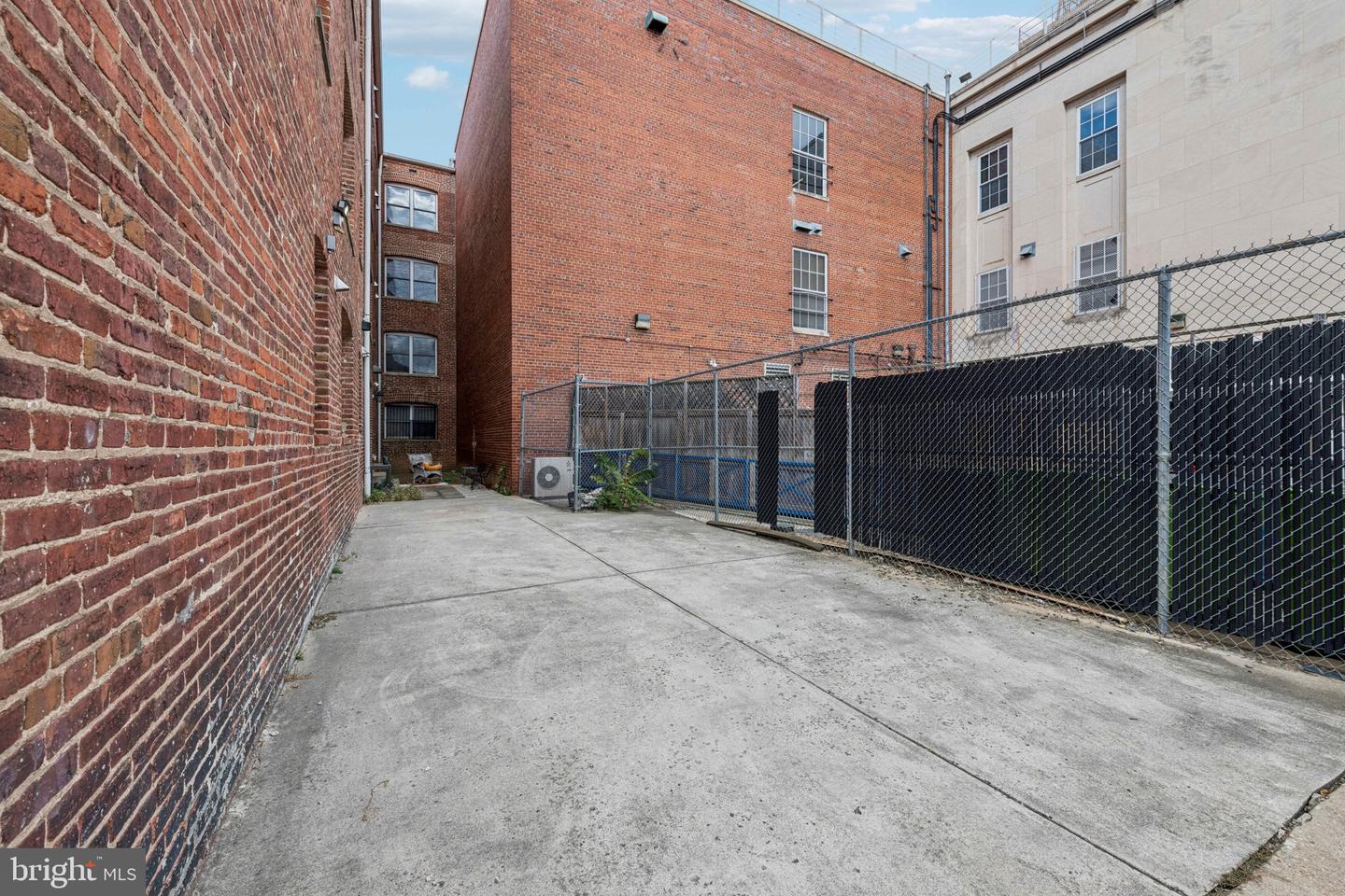 1438 COLUMBIA RD NW #305, WASHINGTON, District Of Columbia 20009, 1 Bedroom Bedrooms, 4 Rooms Rooms,1 BathroomBathrooms,Residential,For sale,1438 COLUMBIA RD NW #305,DCDC2228190 MLS # DCDC2228190