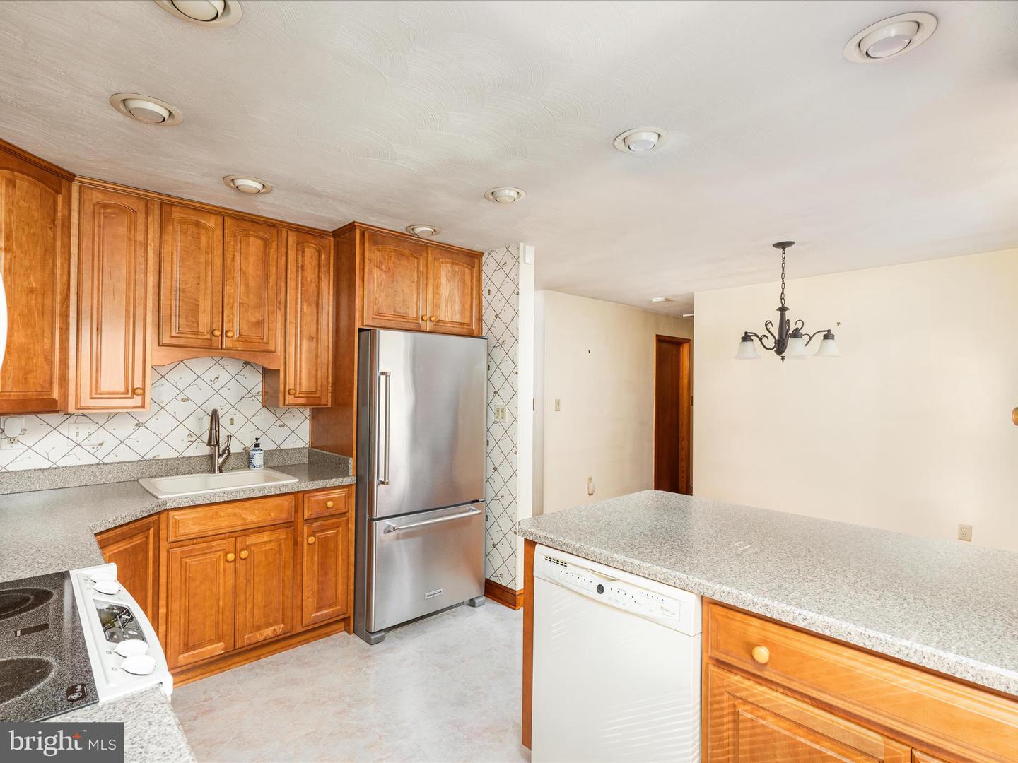312 FOX DR, WINCHESTER, Virginia 22601, 3 Bedrooms Bedrooms, ,1 BathroomBathrooms,Residential,For sale,312 FOX DR,VAWI2009300 MLS # VAWI2009300 312 FOX DR, WINCHESTER, Virginia 22601, 3 Bedrooms Bedrooms, ,1 BathroomBathrooms,Residential,For sale,312 FOX DR,VAWI2009300 MLS # VAWI2009300