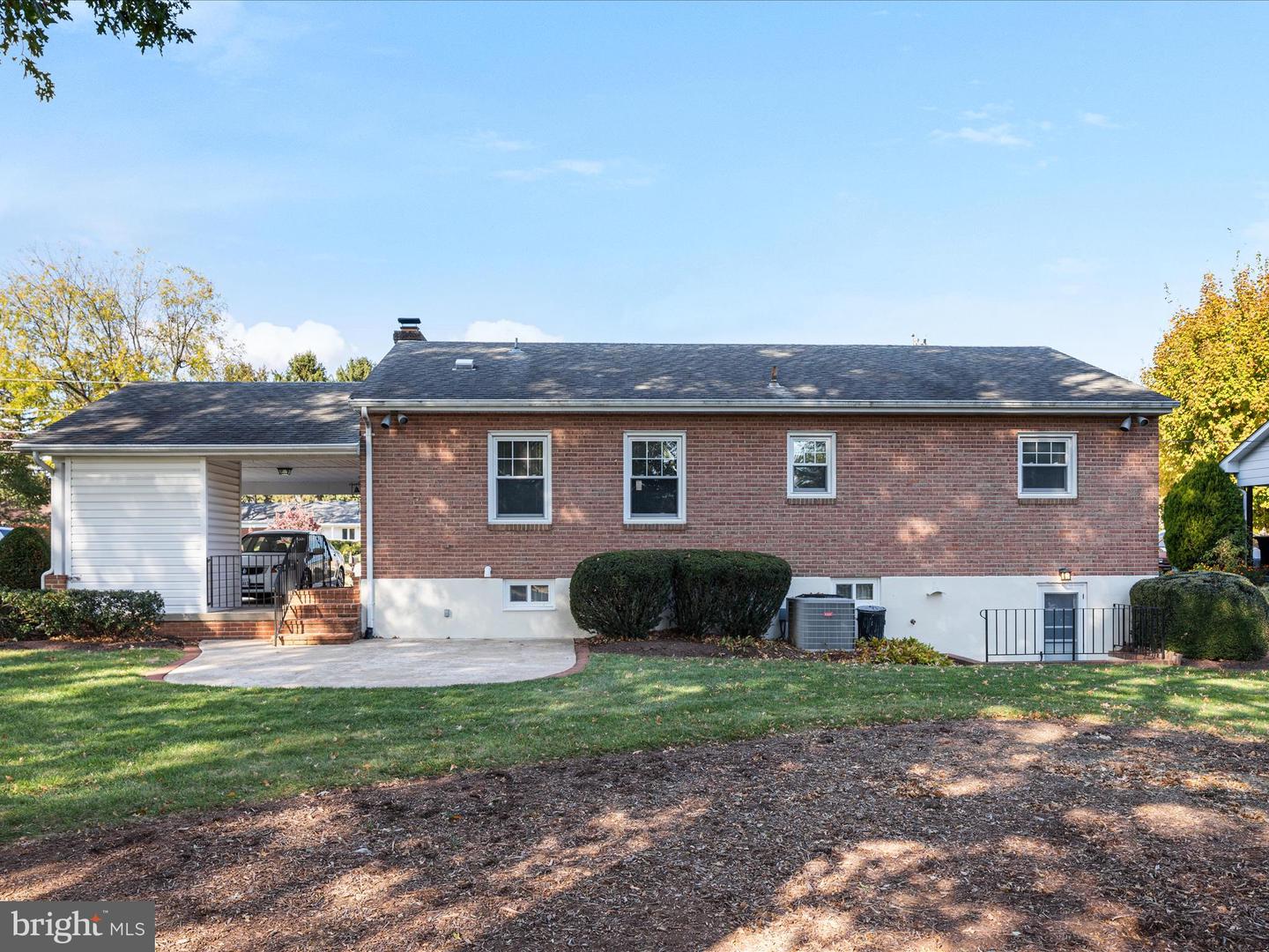 312 FOX DR, WINCHESTER, Virginia 22601, 3 Bedrooms Bedrooms, ,1 BathroomBathrooms,Residential,For sale,312 FOX DR,VAWI2009300 MLS # VAWI2009300 312 FOX DR, WINCHESTER, Virginia 22601, 3 Bedrooms Bedrooms, ,1 BathroomBathrooms,Residential,For sale,312 FOX DR,VAWI2009300 MLS # VAWI2009300