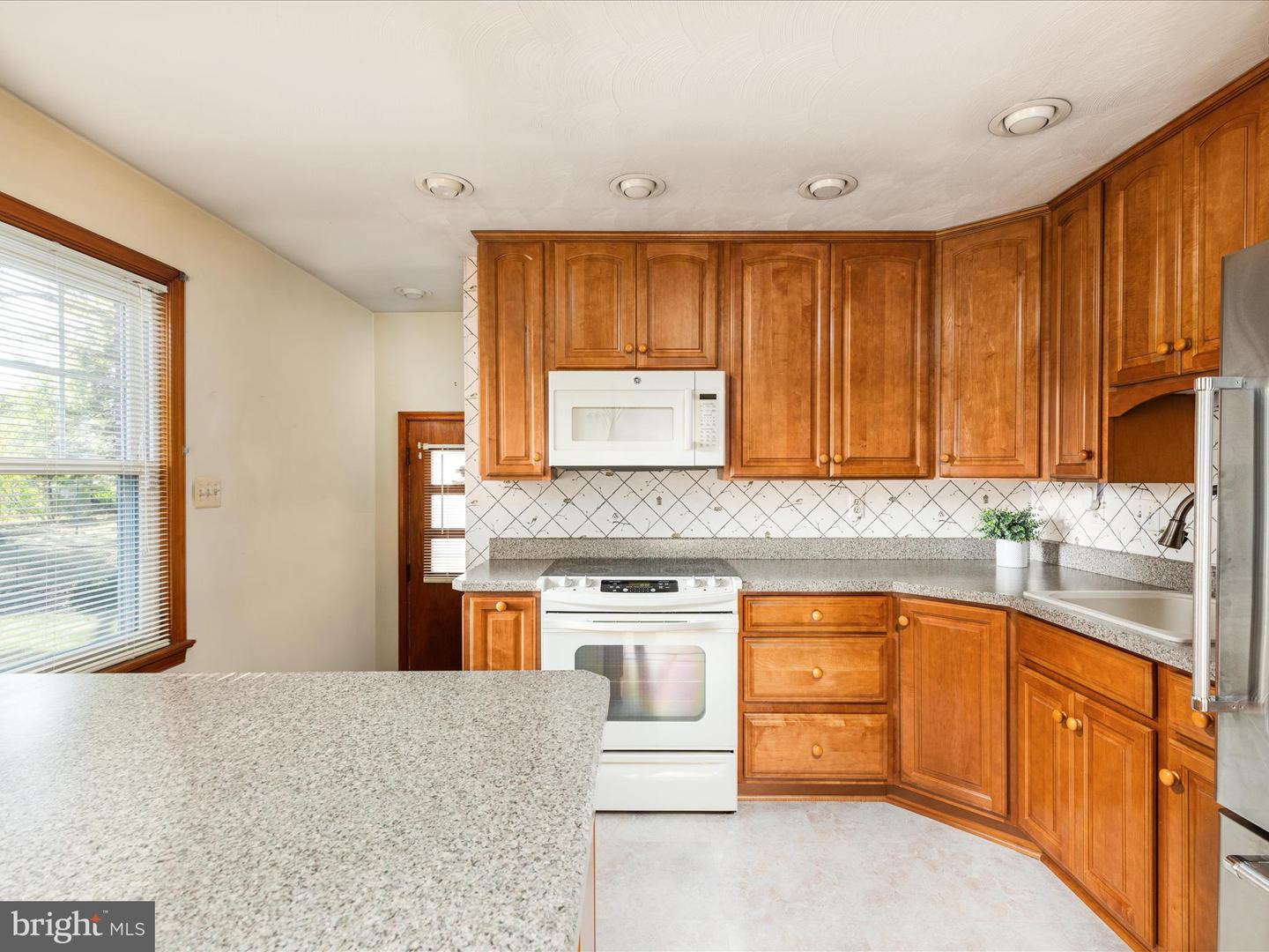 312 FOX DR, WINCHESTER, Virginia 22601, 3 Bedrooms Bedrooms, ,1 BathroomBathrooms,Residential,For sale,312 FOX DR,VAWI2009300 MLS # VAWI2009300 312 FOX DR, WINCHESTER, Virginia 22601, 3 Bedrooms Bedrooms, ,1 BathroomBathrooms,Residential,For sale,312 FOX DR,VAWI2009300 MLS # VAWI2009300