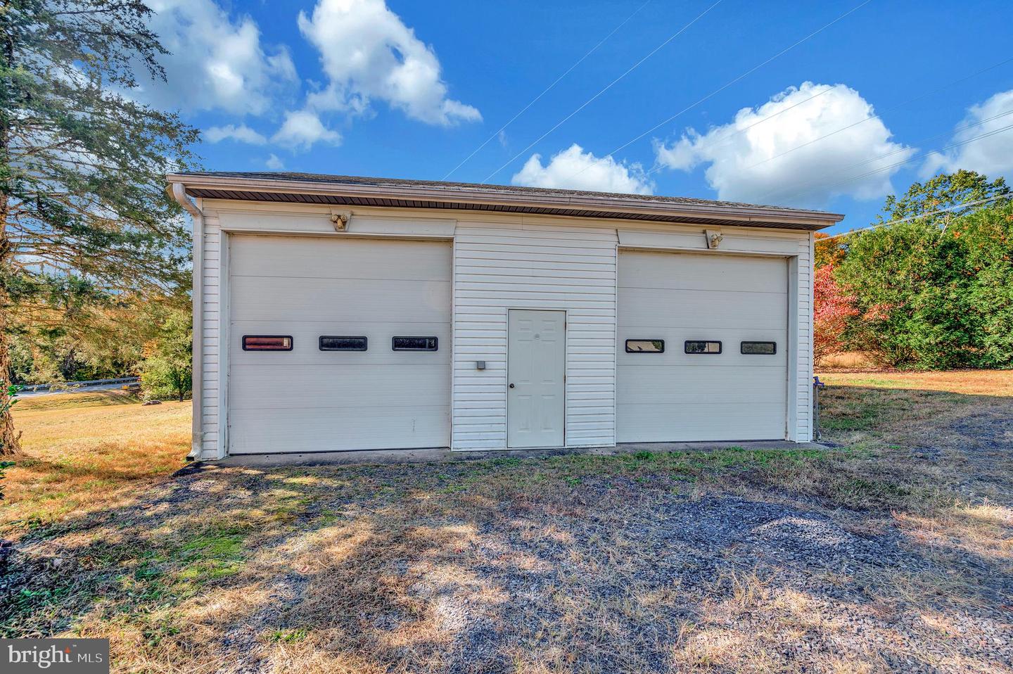 3856 RAPIDAN HILLS DR, LOCUST GROVE, Virginia 22508, 3 Bedrooms Bedrooms, ,4 BathroomsBathrooms,Residential,For sale,3856 RAPIDAN HILLS DR,VAOR2012644 MLS # VAOR2012644 3856 RAPIDAN HILLS DR, LOCUST GROVE, Virginia 22508, 3 Bedrooms Bedrooms, ,4 BathroomsBathrooms,Residential,For sale,3856 RAPIDAN HILLS DR,VAOR2012644 MLS # VAOR2012644