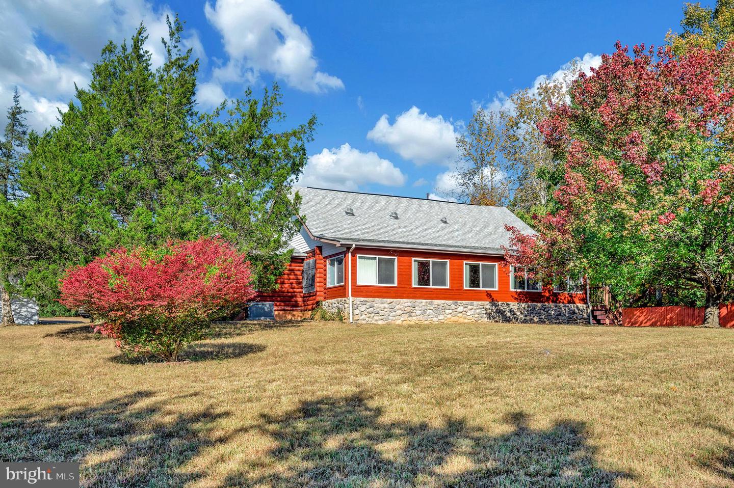 3856 RAPIDAN HILLS DR, LOCUST GROVE, Virginia 22508, 3 Bedrooms Bedrooms, ,4 BathroomsBathrooms,Residential,For sale,3856 RAPIDAN HILLS DR,VAOR2012644 MLS # VAOR2012644 3856 RAPIDAN HILLS DR, LOCUST GROVE, Virginia 22508, 3 Bedrooms Bedrooms, ,4 BathroomsBathrooms,Residential,For sale,3856 RAPIDAN HILLS DR,VAOR2012644 MLS # VAOR2012644