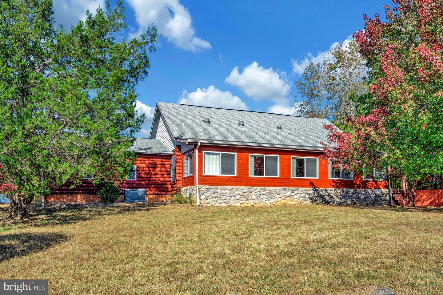 3856 RAPIDAN HILLS DR, LOCUST GROVE, Virginia 22508, 3 Bedrooms Bedrooms, ,4 BathroomsBathrooms,Residential,For sale,3856 RAPIDAN HILLS DR,VAOR2012644 MLS # VAOR2012644 3856 RAPIDAN HILLS DR, LOCUST GROVE, Virginia 22508, 3 Bedrooms Bedrooms, ,4 BathroomsBathrooms,Residential,For sale,3856 RAPIDAN HILLS DR,VAOR2012644 MLS # VAOR2012644
