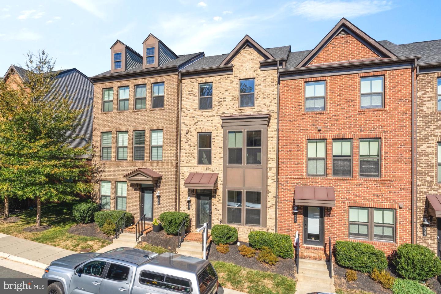 9337 LEMON MINT CT, FAIRFAX, Virginia 22031, 4 Bedrooms Bedrooms, ,3 BathroomsBathrooms,Residential,For sale,9337 LEMON MINT CT,VAFX2275558 MLS # VAFX2275558 9337 LEMON MINT CT, FAIRFAX, Virginia 22031, 4 Bedrooms Bedrooms, ,3 BathroomsBathrooms,Residential,For sale,9337 LEMON MINT CT,VAFX2275558 MLS # VAFX2275558