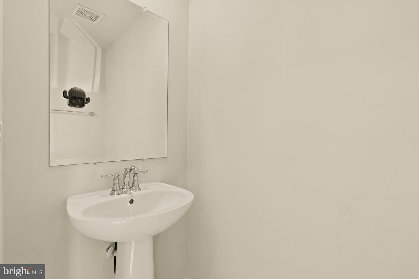 9337 LEMON MINT CT, FAIRFAX, Virginia 22031, 4 Bedrooms Bedrooms, ,3 BathroomsBathrooms,Residential,For sale,9337 LEMON MINT CT,VAFX2275558 MLS # VAFX2275558 9337 LEMON MINT CT, FAIRFAX, Virginia 22031, 4 Bedrooms Bedrooms, ,3 BathroomsBathrooms,Residential,For sale,9337 LEMON MINT CT,VAFX2275558 MLS # VAFX2275558