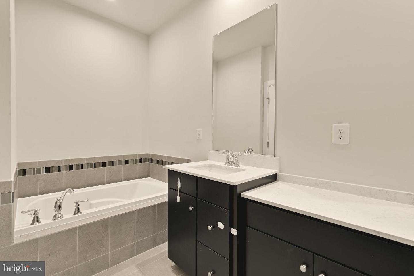 9337 LEMON MINT CT, FAIRFAX, Virginia 22031, 4 Bedrooms Bedrooms, ,3 BathroomsBathrooms,Residential,For sale,9337 LEMON MINT CT,VAFX2275558 MLS # VAFX2275558 9337 LEMON MINT CT, FAIRFAX, Virginia 22031, 4 Bedrooms Bedrooms, ,3 BathroomsBathrooms,Residential,For sale,9337 LEMON MINT CT,VAFX2275558 MLS # VAFX2275558