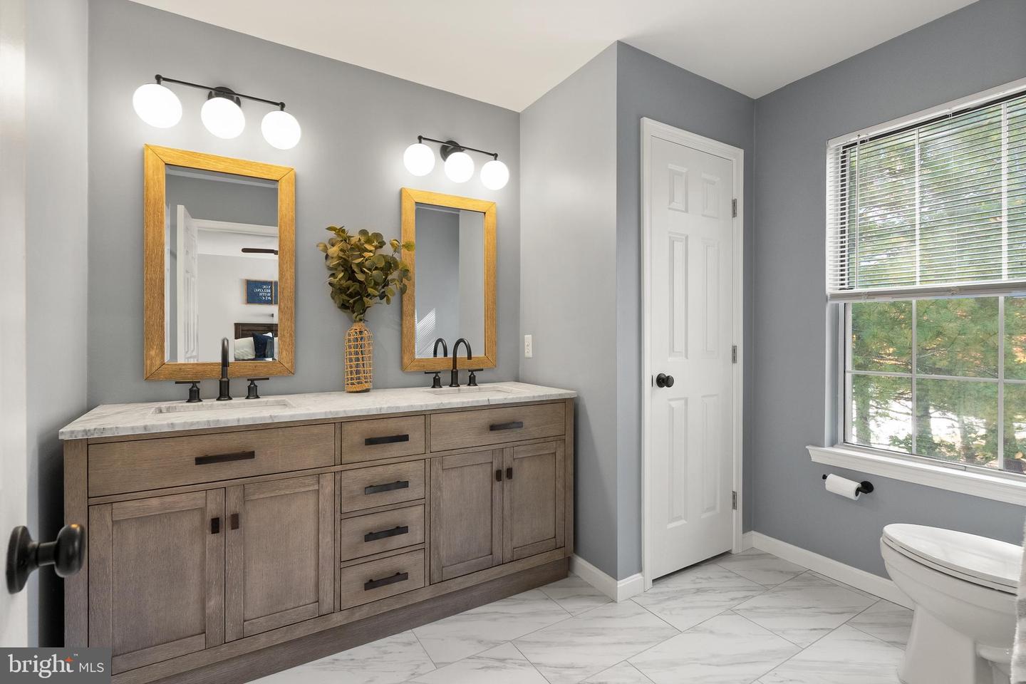 13500 CANADA GOOSE CT, CLIFTON, Virginia 20124, 3 Bedrooms Bedrooms, ,2 BathroomsBathrooms,Residential,For sale,13500 CANADA GOOSE CT,VAFX2275612 MLS # VAFX2275612
