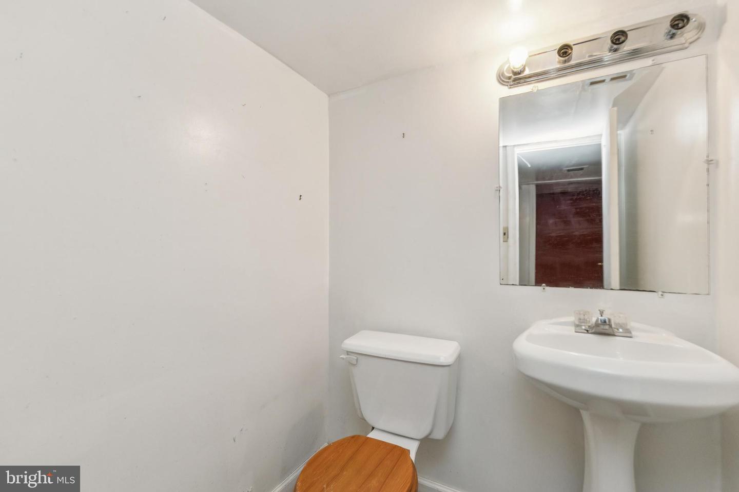 4501 APPLE TREE DR, ALEXANDRIA, Virginia 22310, 4 Bedrooms Bedrooms, ,2 BathroomsBathrooms,Residential,For sale,4501 APPLE TREE DR,VAFX2275762 MLS # VAFX2275762