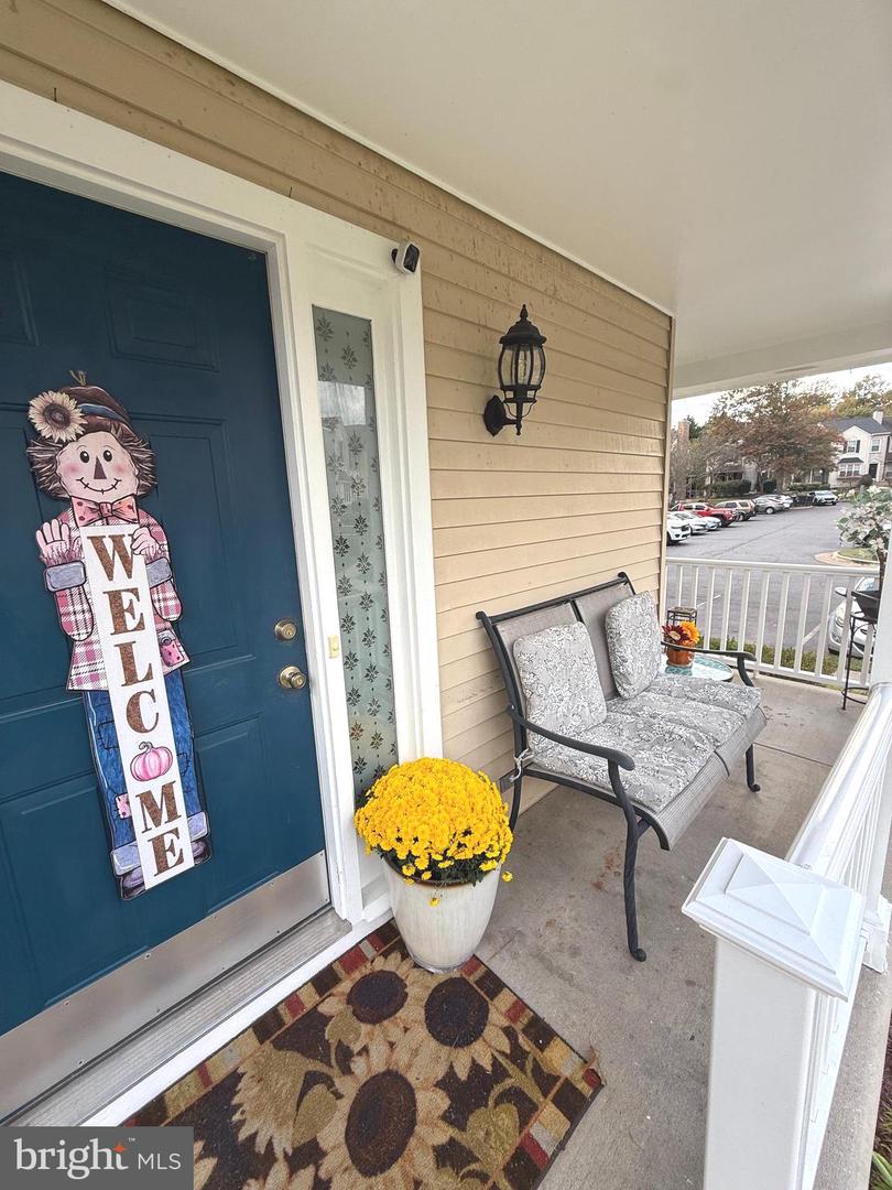 13678 WATER SPRINGS CT, CENTREVILLE, Virginia 20121, 5 Bedrooms Bedrooms, 13 Rooms Rooms,3 BathroomsBathrooms,Residential,For sale,13678 WATER SPRINGS CT,VAFX2275854 MLS # VAFX2275854
