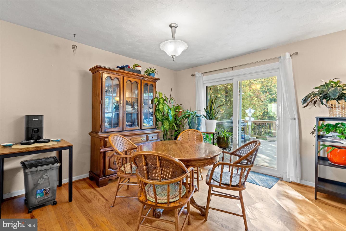 4315 DUBOIS ST, ALEXANDRIA, Virginia 22310, 4 Bedrooms Bedrooms, ,2 BathroomsBathrooms,Residential,For sale,4315 DUBOIS ST,VAFX2275862 MLS # VAFX2275862 4315 DUBOIS ST, ALEXANDRIA, Virginia 22310, 4 Bedrooms Bedrooms, ,2 BathroomsBathrooms,Residential,For sale,4315 DUBOIS ST,VAFX2275862 MLS # VAFX2275862