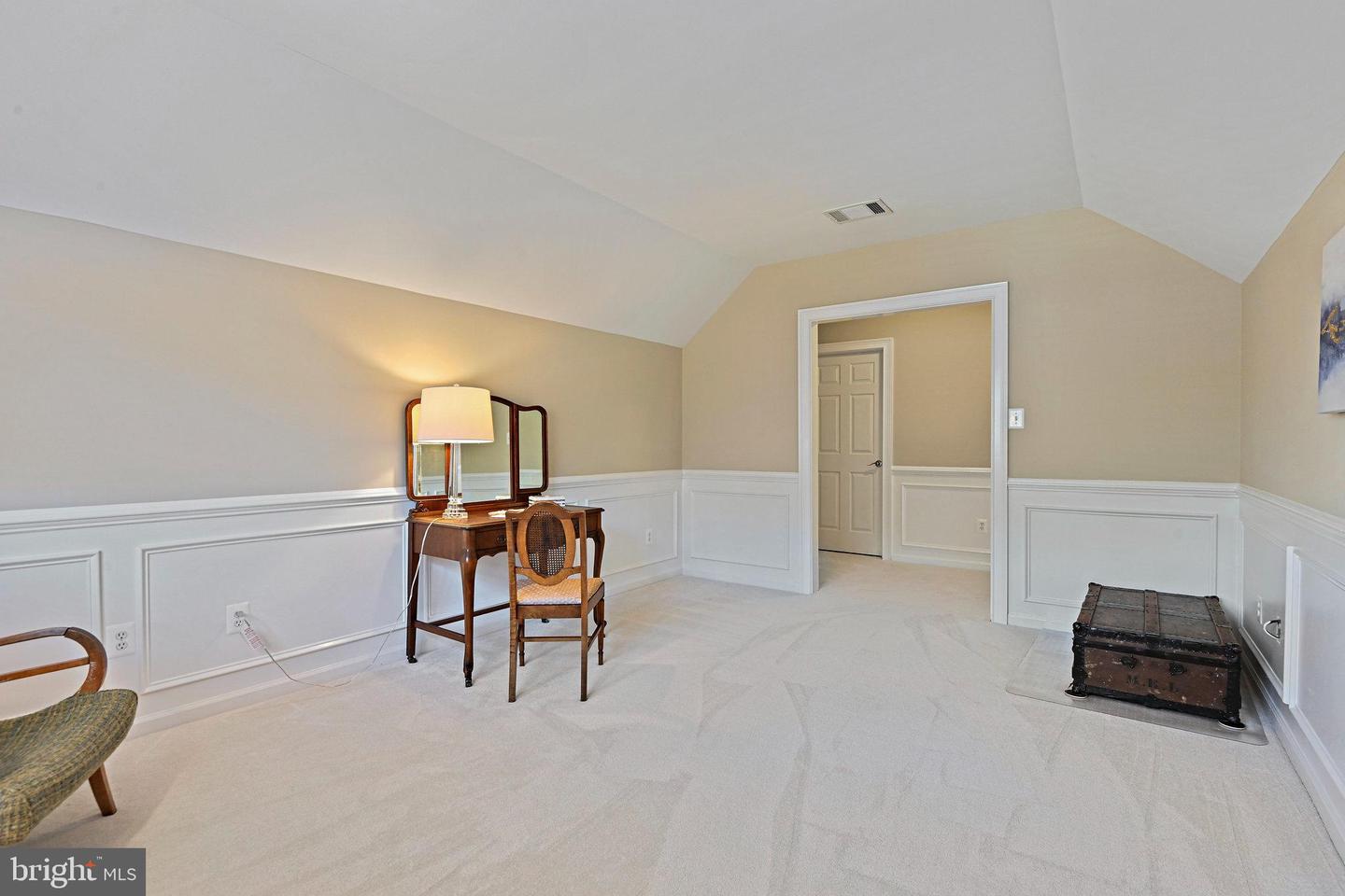12520 RIDGEGATE DR, HERNDON, Virginia 20170, 5 Bedrooms Bedrooms, ,3 BathroomsBathrooms,Residential,For sale,12520 RIDGEGATE DR,VAFX2275872 MLS # VAFX2275872 12520 RIDGEGATE DR, HERNDON, Virginia 20170, 5 Bedrooms Bedrooms, ,3 BathroomsBathrooms,Residential,For sale,12520 RIDGEGATE DR,VAFX2275872 MLS # VAFX2275872