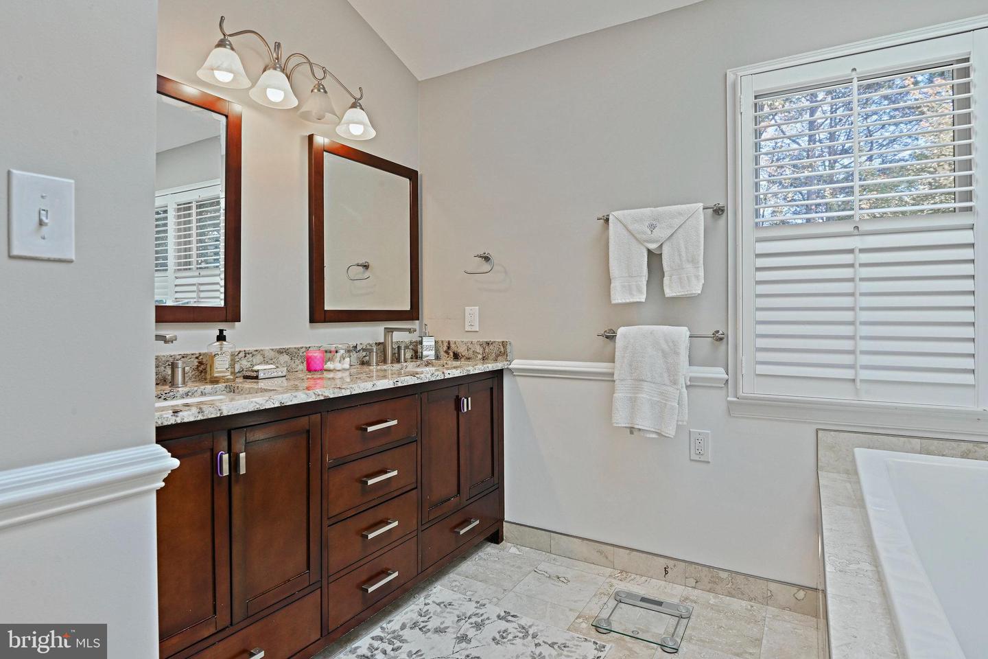 12520 RIDGEGATE DR, HERNDON, Virginia 20170, 5 Bedrooms Bedrooms, ,3 BathroomsBathrooms,Residential,For sale,12520 RIDGEGATE DR,VAFX2275872 MLS # VAFX2275872 12520 RIDGEGATE DR, HERNDON, Virginia 20170, 5 Bedrooms Bedrooms, ,3 BathroomsBathrooms,Residential,For sale,12520 RIDGEGATE DR,VAFX2275872 MLS # VAFX2275872