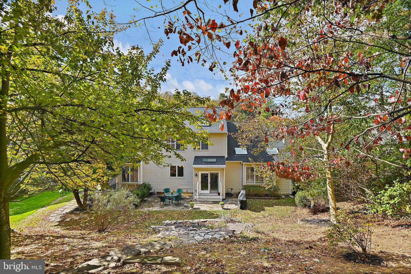 12520 RIDGEGATE DR, HERNDON, Virginia 20170, 5 Bedrooms Bedrooms, ,3 BathroomsBathrooms,Residential,For sale,12520 RIDGEGATE DR,VAFX2275872 MLS # VAFX2275872 12520 RIDGEGATE DR, HERNDON, Virginia 20170, 5 Bedrooms Bedrooms, ,3 BathroomsBathrooms,Residential,For sale,12520 RIDGEGATE DR,VAFX2275872 MLS # VAFX2275872