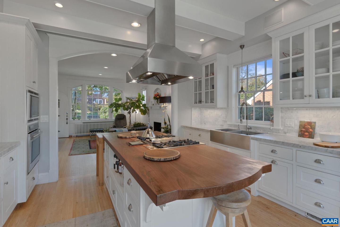 674 EVERGREEN AVE, CHARLOTTESVILLE, Virginia 22902, 3 Bedrooms Bedrooms, ,1 BathroomBathrooms,Residential,For sale,674 EVERGREEN AVE,670417 MLS # 670417 674 EVERGREEN AVE, CHARLOTTESVILLE, Virginia 22902, 3 Bedrooms Bedrooms, ,1 BathroomBathrooms,Residential,For sale,674 EVERGREEN AVE,670417 MLS # 670417