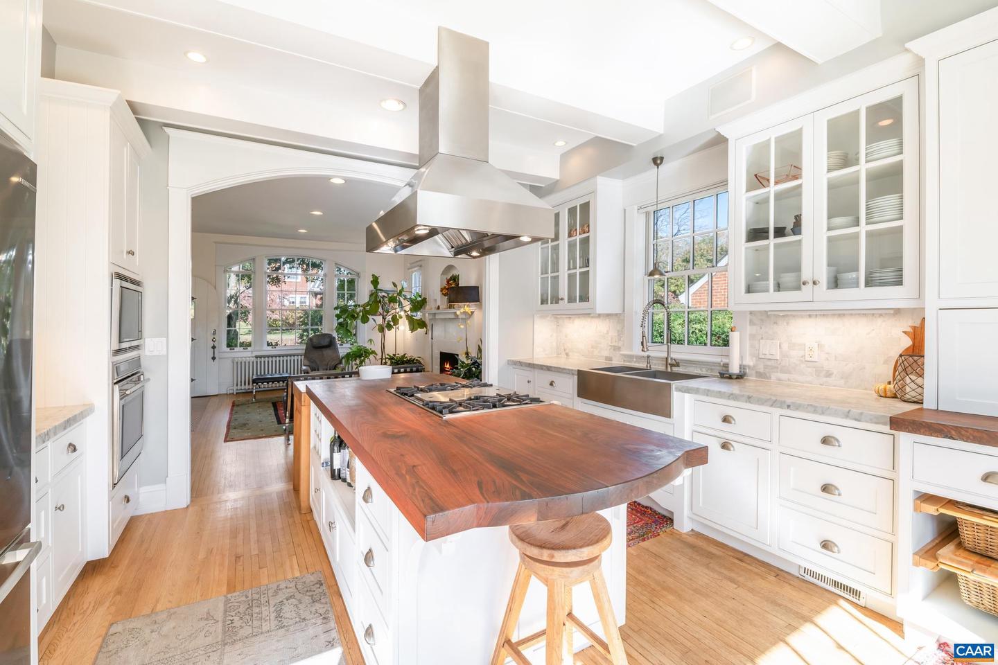 674 EVERGREEN AVE, CHARLOTTESVILLE, Virginia 22902, 3 Bedrooms Bedrooms, ,1 BathroomBathrooms,Residential,For sale,674 EVERGREEN AVE,670417 MLS # 670417 674 EVERGREEN AVE, CHARLOTTESVILLE, Virginia 22902, 3 Bedrooms Bedrooms, ,1 BathroomBathrooms,Residential,For sale,674 EVERGREEN AVE,670417 MLS # 670417