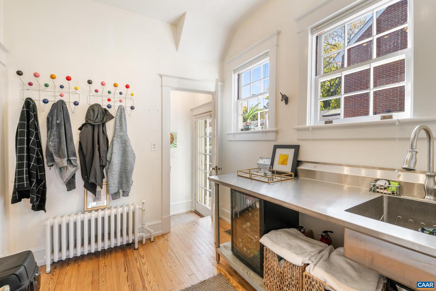 674 EVERGREEN AVE, CHARLOTTESVILLE, Virginia 22902, 3 Bedrooms Bedrooms, ,1 BathroomBathrooms,Residential,For sale,674 EVERGREEN AVE,670417 MLS # 670417 674 EVERGREEN AVE, CHARLOTTESVILLE, Virginia 22902, 3 Bedrooms Bedrooms, ,1 BathroomBathrooms,Residential,For sale,674 EVERGREEN AVE,670417 MLS # 670417