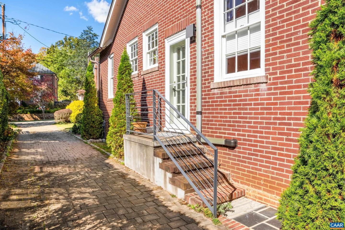 674 EVERGREEN AVE, CHARLOTTESVILLE, Virginia 22902, 3 Bedrooms Bedrooms, ,1 BathroomBathrooms,Residential,For sale,674 EVERGREEN AVE,670417 MLS # 670417 674 EVERGREEN AVE, CHARLOTTESVILLE, Virginia 22902, 3 Bedrooms Bedrooms, ,1 BathroomBathrooms,Residential,For sale,674 EVERGREEN AVE,670417 MLS # 670417