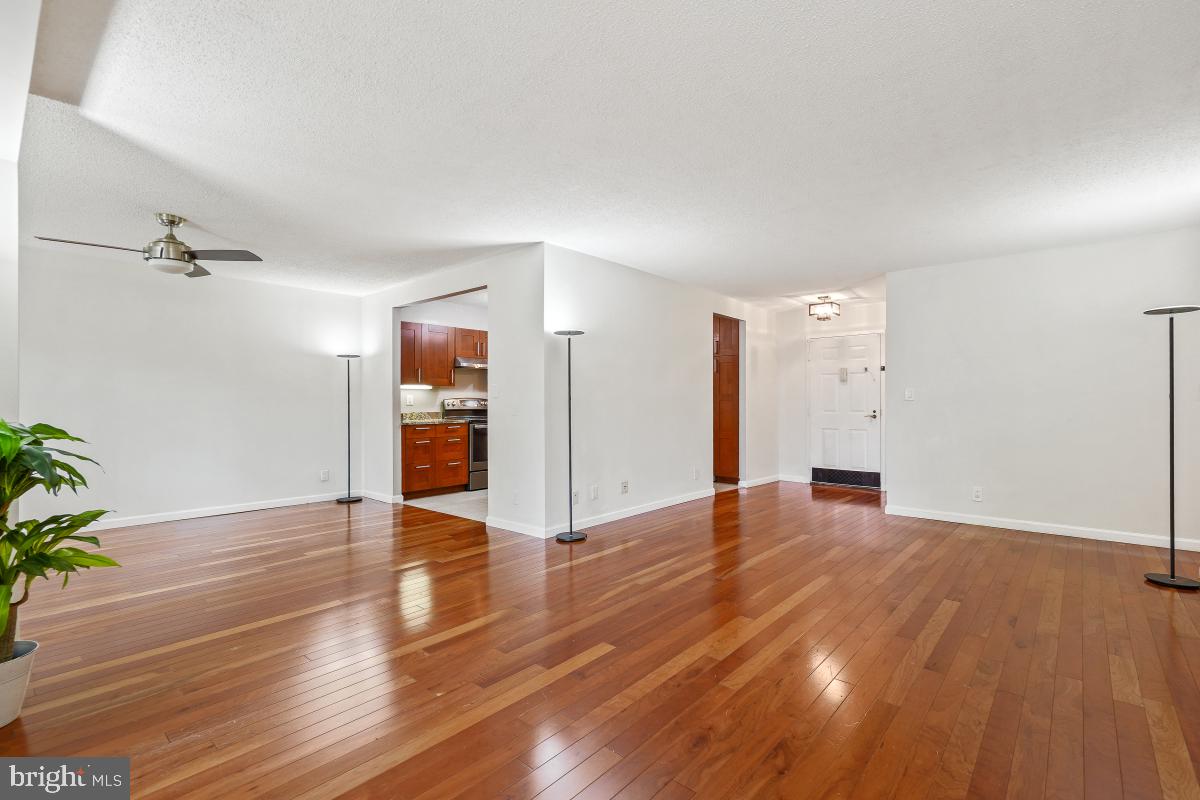 5904 MOUNT EAGLE DR #105, ALEXANDRIA, Virginia 22303, 2 Bedrooms Bedrooms, 8 Rooms Rooms,2 BathroomsBathrooms,Residential,For sale,5904 MOUNT EAGLE DR #105,VAFX2276300 MLS # VAFX2276300 5904 MOUNT EAGLE DR #105, ALEXANDRIA, Virginia 22303, 2 Bedrooms Bedrooms, 8 Rooms Rooms,2 BathroomsBathrooms,Residential,For sale,5904 MOUNT EAGLE DR #105,VAFX2276300 MLS # VAFX2276300