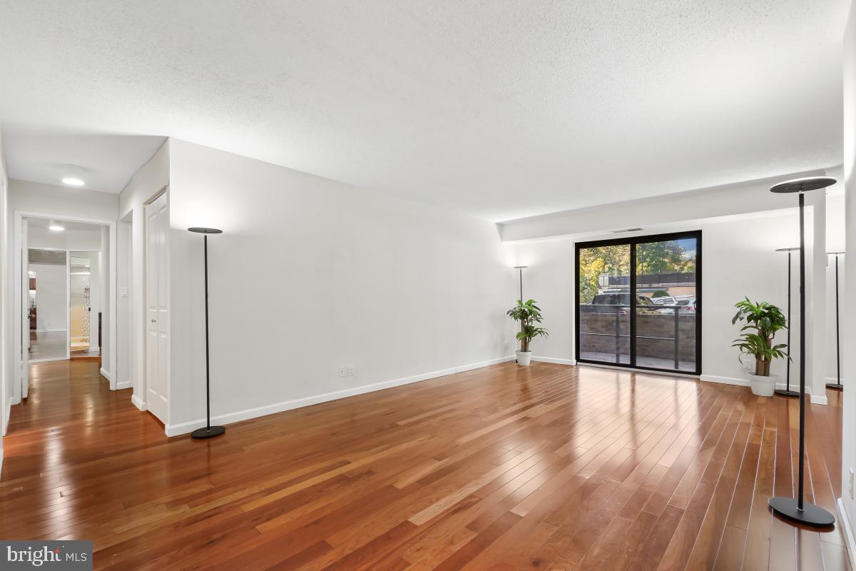 5904 MOUNT EAGLE DR #105, ALEXANDRIA, Virginia 22303, 2 Bedrooms Bedrooms, 8 Rooms Rooms,2 BathroomsBathrooms,Residential,For sale,5904 MOUNT EAGLE DR #105,VAFX2276300 MLS # VAFX2276300 5904 MOUNT EAGLE DR #105, ALEXANDRIA, Virginia 22303, 2 Bedrooms Bedrooms, 8 Rooms Rooms,2 BathroomsBathrooms,Residential,For sale,5904 MOUNT EAGLE DR #105,VAFX2276300 MLS # VAFX2276300