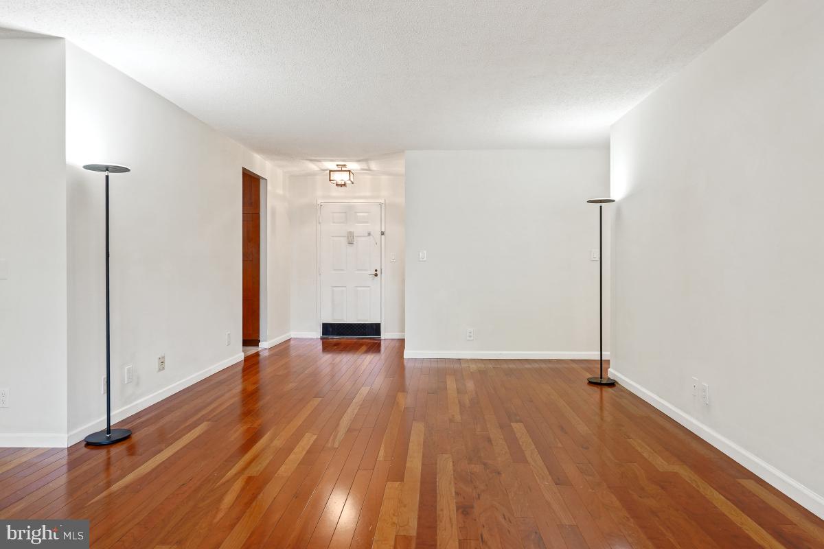 5904 MOUNT EAGLE DR #105, ALEXANDRIA, Virginia 22303, 2 Bedrooms Bedrooms, 8 Rooms Rooms,2 BathroomsBathrooms,Residential,For sale,5904 MOUNT EAGLE DR #105,VAFX2276300 MLS # VAFX2276300 5904 MOUNT EAGLE DR #105, ALEXANDRIA, Virginia 22303, 2 Bedrooms Bedrooms, 8 Rooms Rooms,2 BathroomsBathrooms,Residential,For sale,5904 MOUNT EAGLE DR #105,VAFX2276300 MLS # VAFX2276300