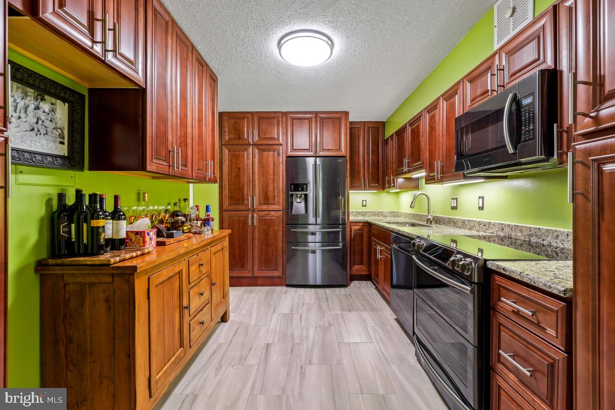 5901 MOUNT EAGLE DR #216, ALEXANDRIA, Virginia 22303, 2 Bedrooms Bedrooms, 8 Rooms Rooms,2 BathroomsBathrooms,Residential,For sale,5901 MOUNT EAGLE DR #216,VAFX2276310 MLS # VAFX2276310 5901 MOUNT EAGLE DR #216, ALEXANDRIA, Virginia 22303, 2 Bedrooms Bedrooms, 8 Rooms Rooms,2 BathroomsBathrooms,Residential,For sale,5901 MOUNT EAGLE DR #216,VAFX2276310 MLS # VAFX2276310