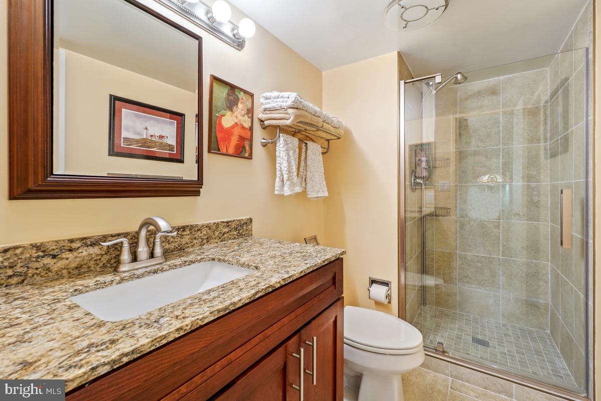 5901 MOUNT EAGLE DR #216, ALEXANDRIA, Virginia 22303, 2 Bedrooms Bedrooms, 8 Rooms Rooms,2 BathroomsBathrooms,Residential,For sale,5901 MOUNT EAGLE DR #216,VAFX2276310 MLS # VAFX2276310 5901 MOUNT EAGLE DR #216, ALEXANDRIA, Virginia 22303, 2 Bedrooms Bedrooms, 8 Rooms Rooms,2 BathroomsBathrooms,Residential,For sale,5901 MOUNT EAGLE DR #216,VAFX2276310 MLS # VAFX2276310