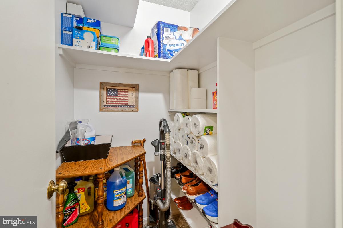 5901 MOUNT EAGLE DR #216, ALEXANDRIA, Virginia 22303, 2 Bedrooms Bedrooms, 8 Rooms Rooms,2 BathroomsBathrooms,Residential,For sale,5901 MOUNT EAGLE DR #216,VAFX2276310 MLS # VAFX2276310 5901 MOUNT EAGLE DR #216, ALEXANDRIA, Virginia 22303, 2 Bedrooms Bedrooms, 8 Rooms Rooms,2 BathroomsBathrooms,Residential,For sale,5901 MOUNT EAGLE DR #216,VAFX2276310 MLS # VAFX2276310