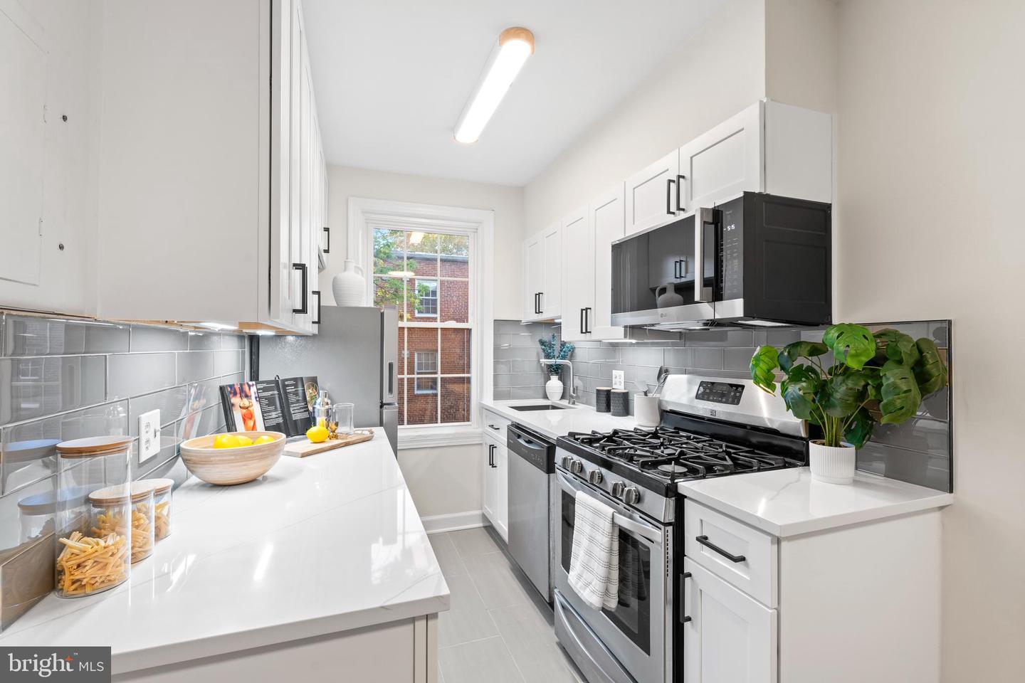 2803 CORTLAND PL NW #206, WASHINGTON, District Of Columbia 20008, 1 Bedroom Bedrooms, ,1 BathroomBathrooms,Residential,For sale,2803 CORTLAND PL NW #206,DCDC2228940 MLS # DCDC2228940 2803 CORTLAND PL NW #206, WASHINGTON, District Of Columbia 20008, 1 Bedroom Bedrooms, ,1 BathroomBathrooms,Residential,For sale,2803 CORTLAND PL NW #206,DCDC2228940 MLS # DCDC2228940