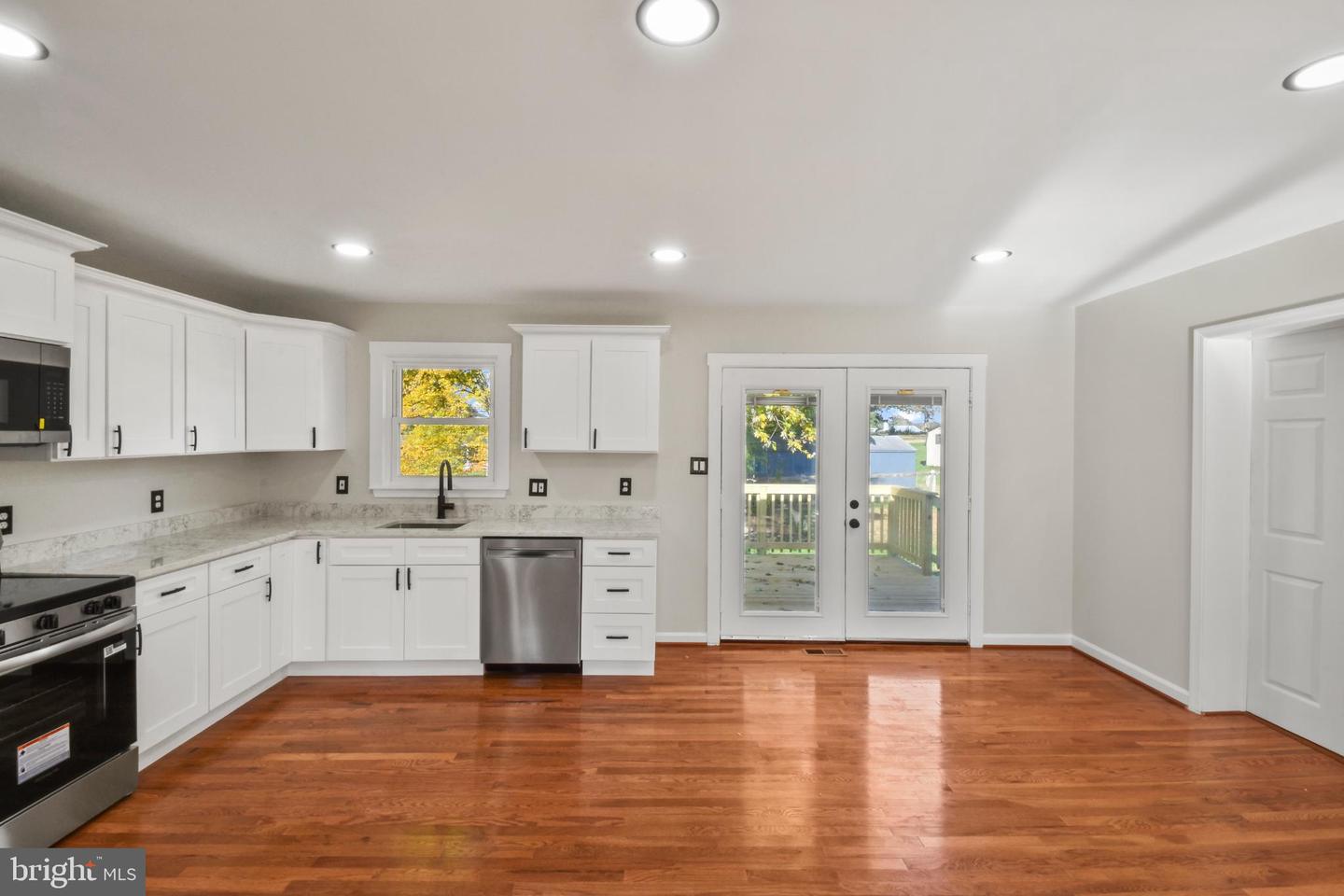 370 POE DR, FRONT ROYAL, Virginia 22630, 4 Bedrooms Bedrooms, 7 Rooms Rooms,3 BathroomsBathrooms,Residential,For sale,370 POE DR,VAWR2012626 MLS # VAWR2012626 370 POE DR, FRONT ROYAL, Virginia 22630, 4 Bedrooms Bedrooms, 7 Rooms Rooms,3 BathroomsBathrooms,Residential,For sale,370 POE DR,VAWR2012626 MLS # VAWR2012626