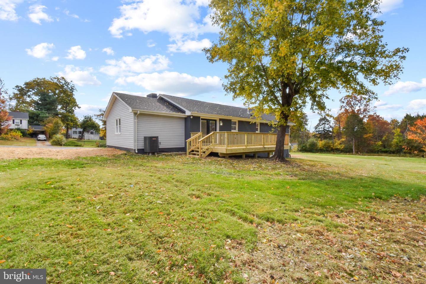 370 POE DR, FRONT ROYAL, Virginia 22630, 4 Bedrooms Bedrooms, 7 Rooms Rooms,3 BathroomsBathrooms,Residential,For sale,370 POE DR,VAWR2012626 MLS # VAWR2012626 370 POE DR, FRONT ROYAL, Virginia 22630, 4 Bedrooms Bedrooms, 7 Rooms Rooms,3 BathroomsBathrooms,Residential,For sale,370 POE DR,VAWR2012626 MLS # VAWR2012626