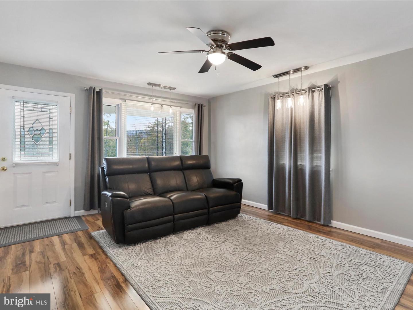 412 MASSANUTTEN HTS, WOODSTOCK, Virginia 22664, 2 Bedrooms Bedrooms, ,1 BathroomBathrooms,Residential,For sale,412 MASSANUTTEN HTS,VASH2012860 MLS # VASH2012860