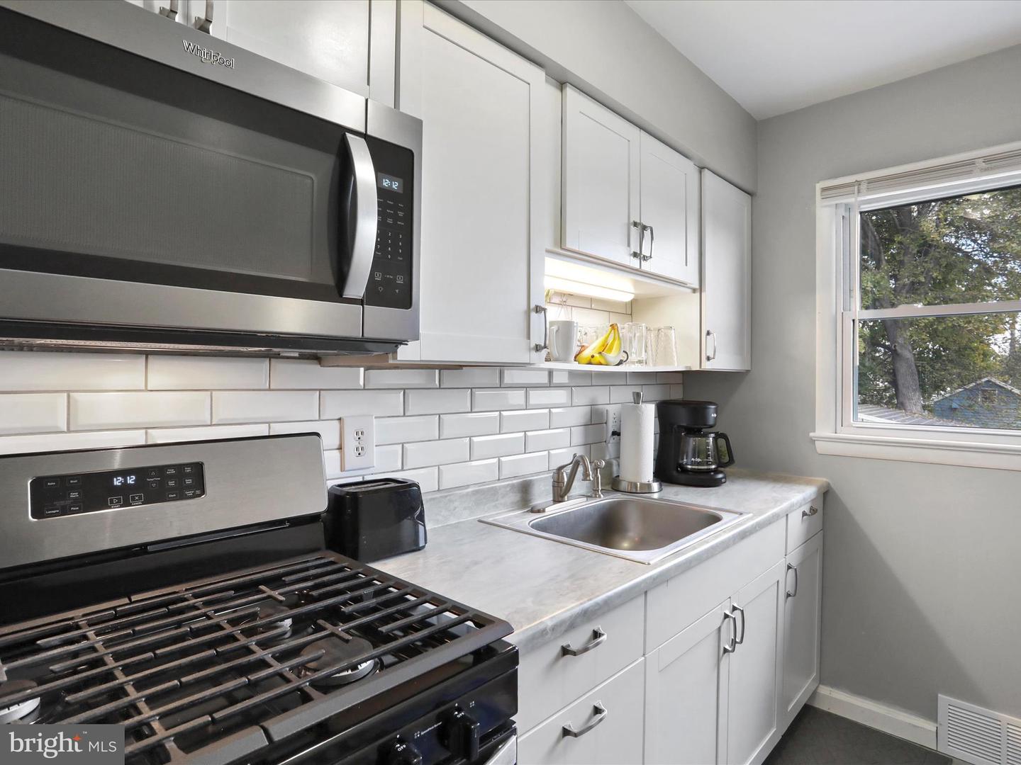412 MASSANUTTEN HTS, WOODSTOCK, Virginia 22664, 2 Bedrooms Bedrooms, ,1 BathroomBathrooms,Residential,For sale,412 MASSANUTTEN HTS,VASH2012860 MLS # VASH2012860