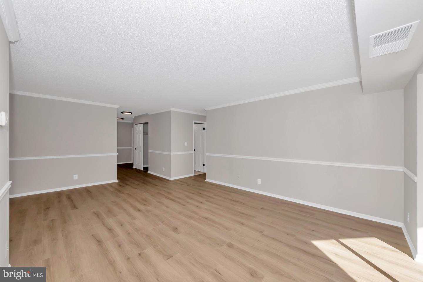 5904 MOUNT EAGLE DR #210, ALEXANDRIA, Virginia 22303, 2 Bedrooms Bedrooms, 4 Rooms Rooms,2 BathroomsBathrooms,Residential,For sale,5904 MOUNT EAGLE DR #210,VAFX2276278 MLS # VAFX2276278 5904 MOUNT EAGLE DR #210, ALEXANDRIA, Virginia 22303, 2 Bedrooms Bedrooms, 4 Rooms Rooms,2 BathroomsBathrooms,Residential,For sale,5904 MOUNT EAGLE DR #210,VAFX2276278 MLS # VAFX2276278
