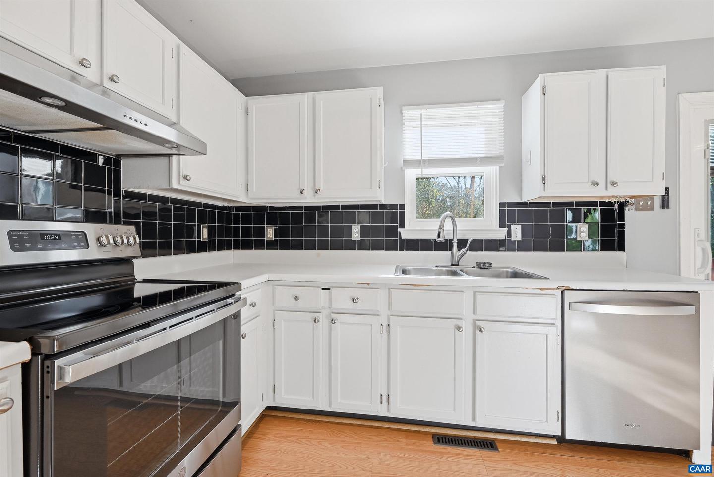 314 RIVERSIDE AVE, CHARLOTTESVILLE, Virginia 22902, 4 Bedrooms Bedrooms, ,2 BathroomsBathrooms,Residential,For sale,314 RIVERSIDE AVE,670440 MLS # 670440