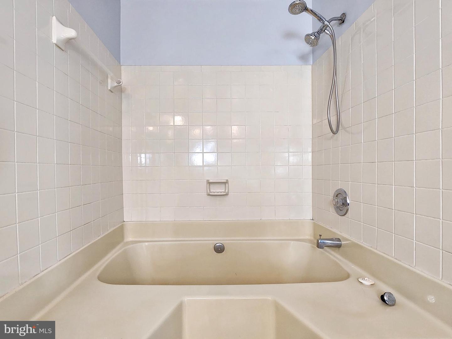 6923 VICTORIA DR #K, ALEXANDRIA, Virginia 22310, 2 Bedrooms Bedrooms, ,2 BathroomsBathrooms,Residential,For sale,6923 VICTORIA DR #K,VAFX2276358 MLS # VAFX2276358 6923 VICTORIA DR #K, ALEXANDRIA, Virginia 22310, 2 Bedrooms Bedrooms, ,2 BathroomsBathrooms,Residential,For sale,6923 VICTORIA DR #K,VAFX2276358 MLS # VAFX2276358