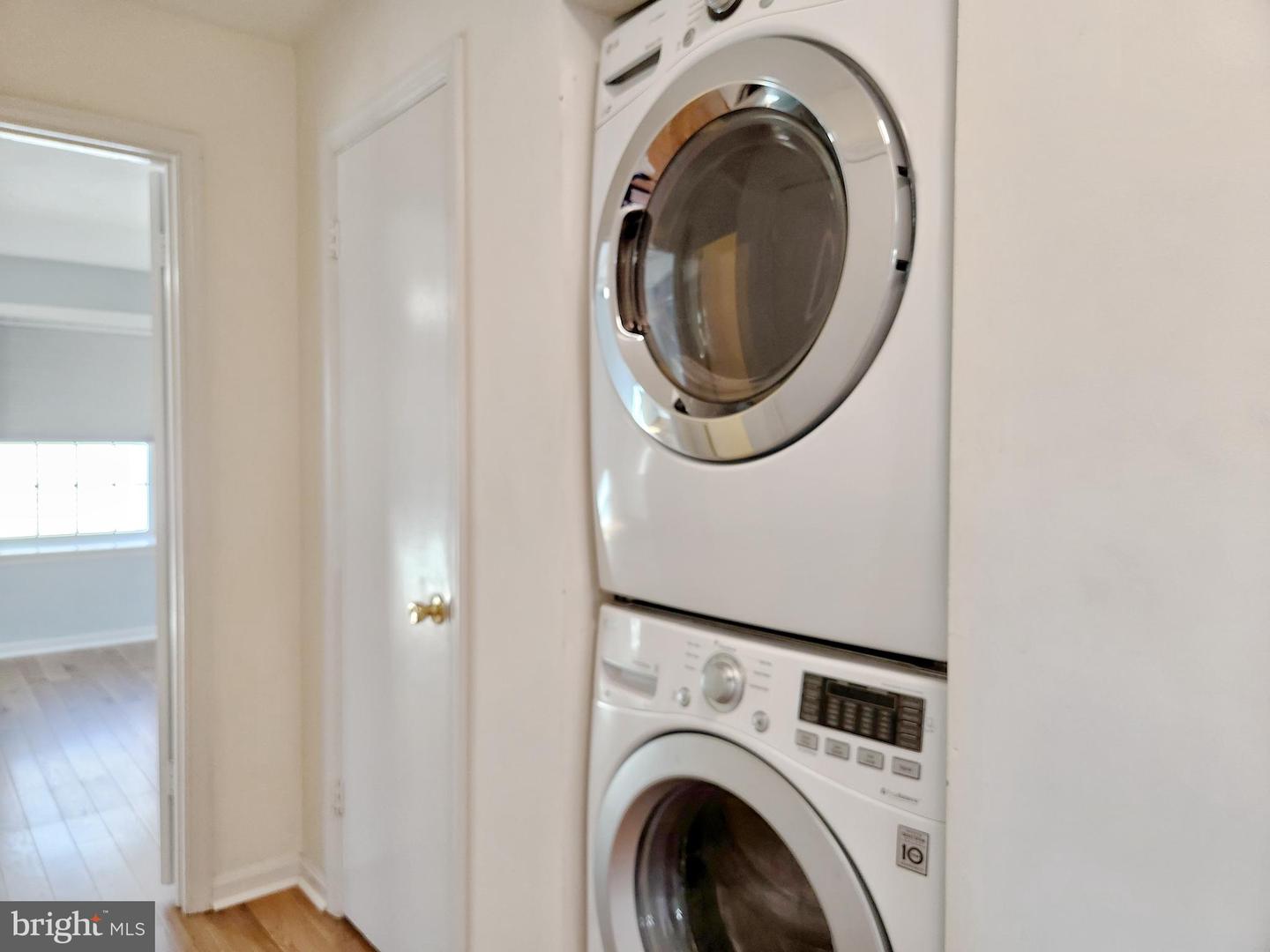 6923 VICTORIA DR #K, ALEXANDRIA, Virginia 22310, 2 Bedrooms Bedrooms, ,2 BathroomsBathrooms,Residential,For sale,6923 VICTORIA DR #K,VAFX2276358 MLS # VAFX2276358 6923 VICTORIA DR #K, ALEXANDRIA, Virginia 22310, 2 Bedrooms Bedrooms, ,2 BathroomsBathrooms,Residential,For sale,6923 VICTORIA DR #K,VAFX2276358 MLS # VAFX2276358