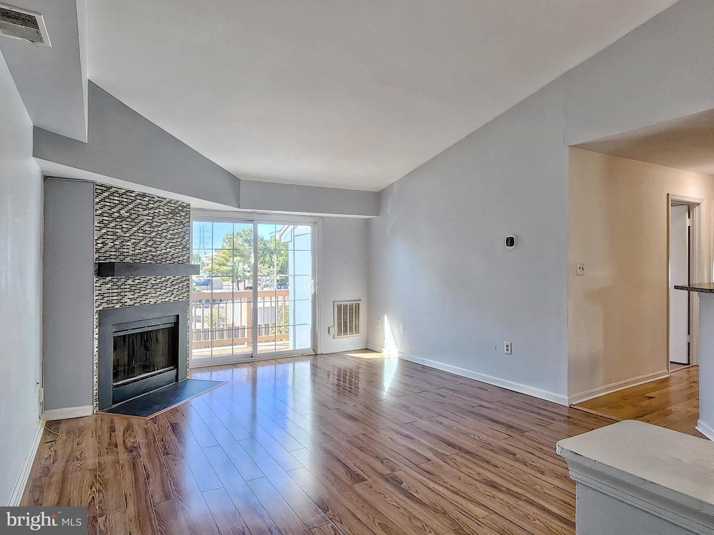 6923 VICTORIA DR #K, ALEXANDRIA, Virginia 22310, 2 Bedrooms Bedrooms, ,2 BathroomsBathrooms,Residential,For sale,6923 VICTORIA DR #K,VAFX2276358 MLS # VAFX2276358 6923 VICTORIA DR #K, ALEXANDRIA, Virginia 22310, 2 Bedrooms Bedrooms, ,2 BathroomsBathrooms,Residential,For sale,6923 VICTORIA DR #K,VAFX2276358 MLS # VAFX2276358
