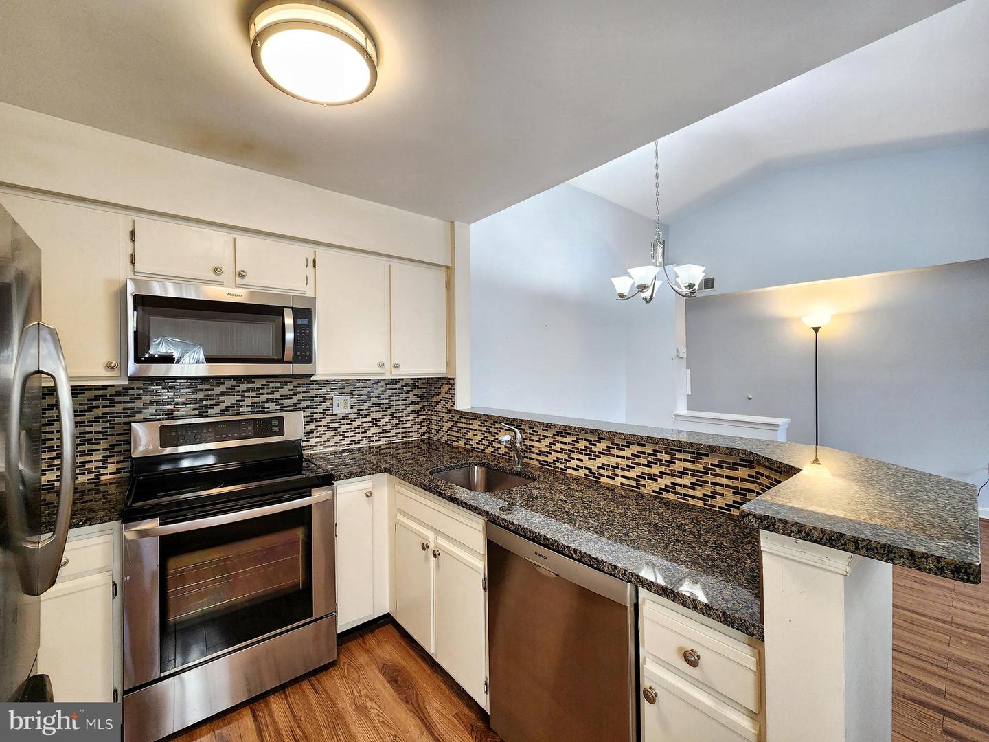 6923 VICTORIA DR #K, ALEXANDRIA, Virginia 22310, 2 Bedrooms Bedrooms, ,2 BathroomsBathrooms,Residential,For sale,6923 VICTORIA DR #K,VAFX2276358 MLS # VAFX2276358 6923 VICTORIA DR #K, ALEXANDRIA, Virginia 22310, 2 Bedrooms Bedrooms, ,2 BathroomsBathrooms,Residential,For sale,6923 VICTORIA DR #K,VAFX2276358 MLS # VAFX2276358