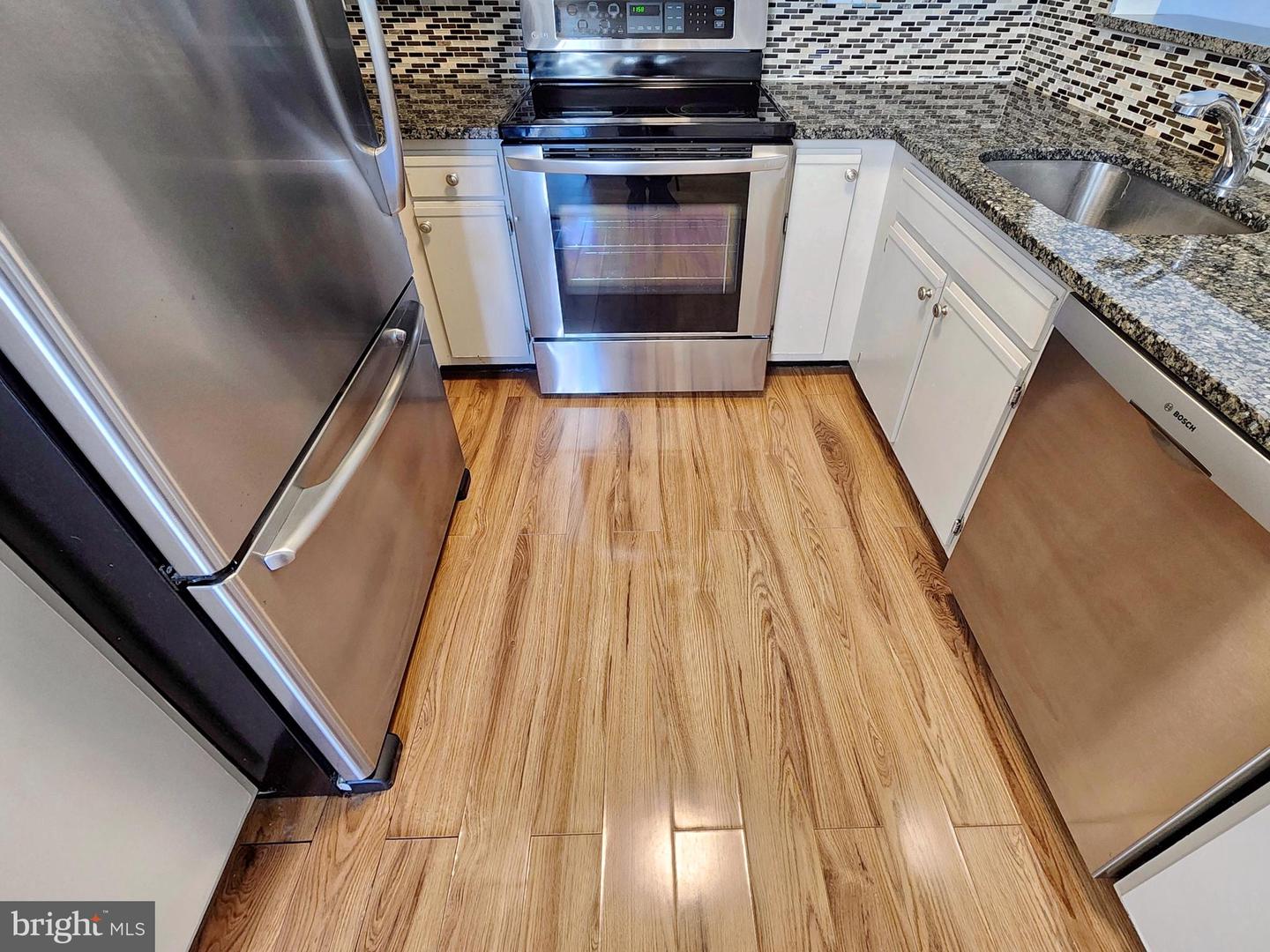 6923 VICTORIA DR #K, ALEXANDRIA, Virginia 22310, 2 Bedrooms Bedrooms, ,2 BathroomsBathrooms,Residential,For sale,6923 VICTORIA DR #K,VAFX2276358 MLS # VAFX2276358 6923 VICTORIA DR #K, ALEXANDRIA, Virginia 22310, 2 Bedrooms Bedrooms, ,2 BathroomsBathrooms,Residential,For sale,6923 VICTORIA DR #K,VAFX2276358 MLS # VAFX2276358