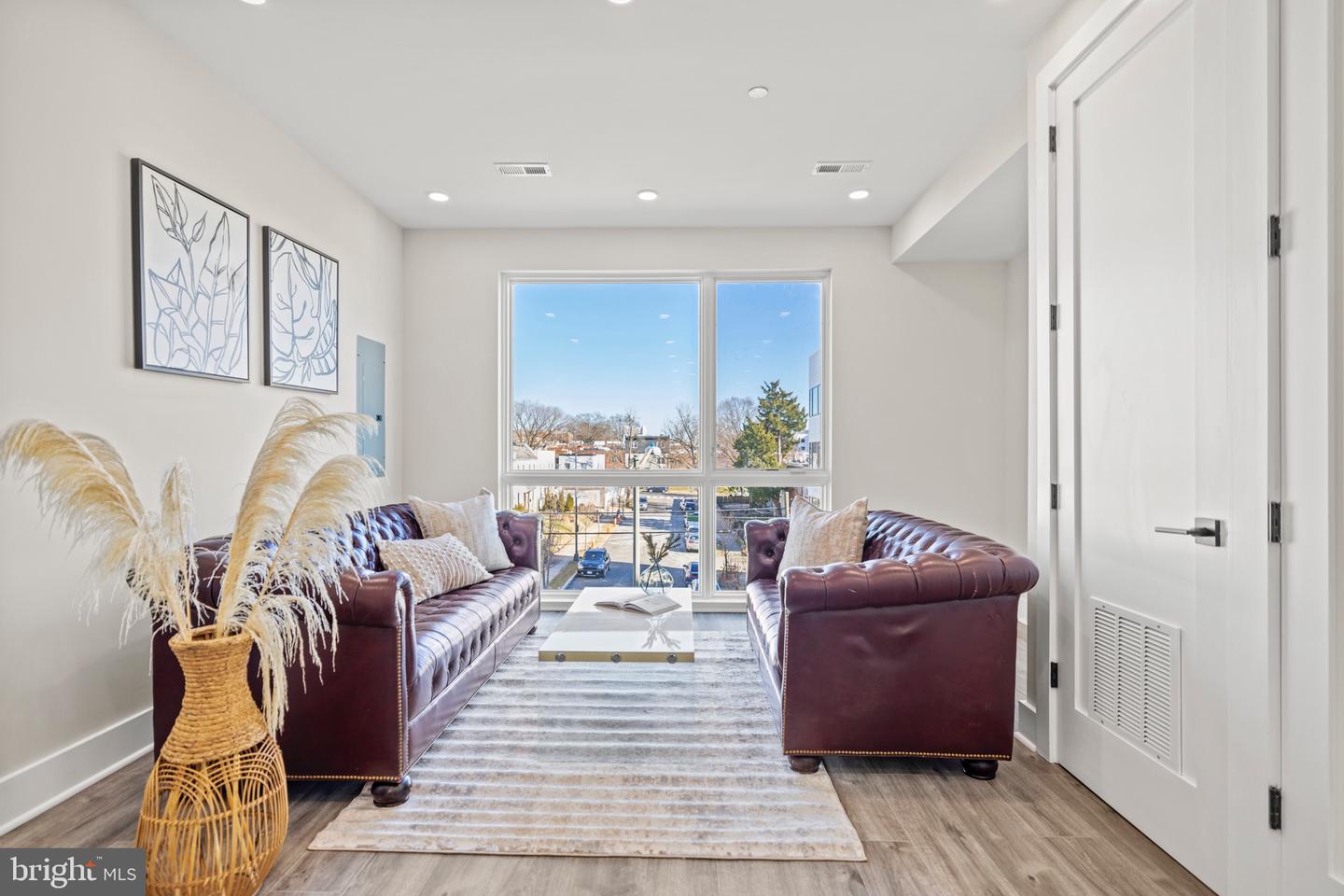 824 18TH ST NE #302, WASHINGTON, District Of Columbia 20002, 2 Bedrooms Bedrooms, ,2 BathroomsBathrooms,Residential,For sale,824 18TH ST NE #302,DCDC2229180 MLS # DCDC2229180 824 18TH ST NE #302, WASHINGTON, District Of Columbia 20002, 2 Bedrooms Bedrooms, ,2 BathroomsBathrooms,Residential,For sale,824 18TH ST NE #302,DCDC2229180 MLS # DCDC2229180