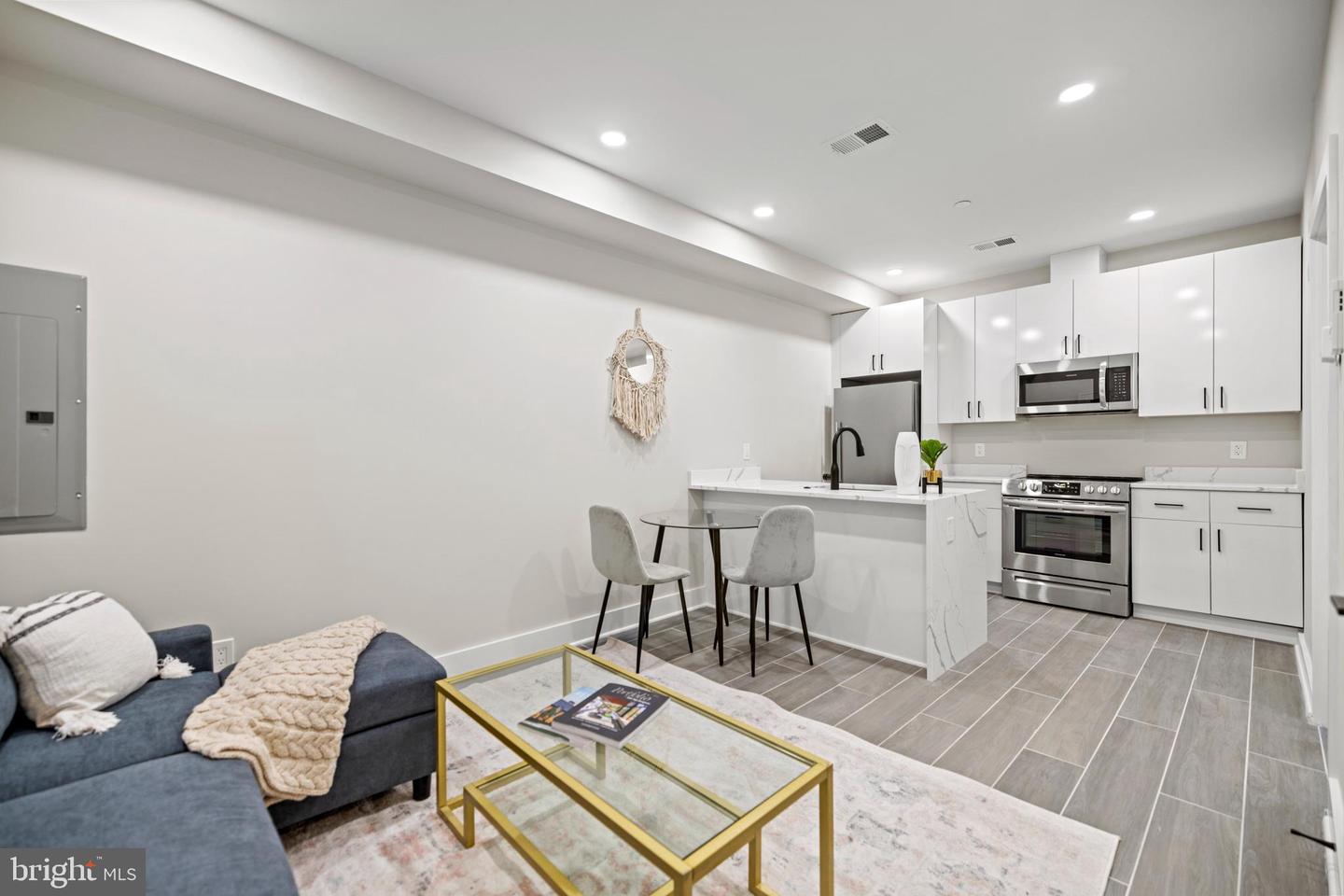 824 18TH ST NE #3, WASHINGTON, District Of Columbia 20002, 1 Bedroom Bedrooms, ,1 BathroomBathrooms,Residential,For sale,824 18TH ST NE #3,DCDC2229182 MLS # DCDC2229182 824 18TH ST NE #3, WASHINGTON, District Of Columbia 20002, 1 Bedroom Bedrooms, ,1 BathroomBathrooms,Residential,For sale,824 18TH ST NE #3,DCDC2229182 MLS # DCDC2229182