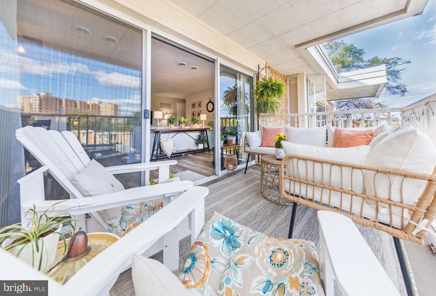 2650 REDCOAT DR #3D, ALEXANDRIA, Virginia 22303, 2 Bedrooms Bedrooms, 5 Rooms Rooms,1 BathroomBathrooms,Residential,For sale,2650 REDCOAT DR #3D,VAFX2276124 MLS # VAFX2276124 2650 REDCOAT DR #3D, ALEXANDRIA, Virginia 22303, 2 Bedrooms Bedrooms, 5 Rooms Rooms,1 BathroomBathrooms,Residential,For sale,2650 REDCOAT DR #3D,VAFX2276124 MLS # VAFX2276124