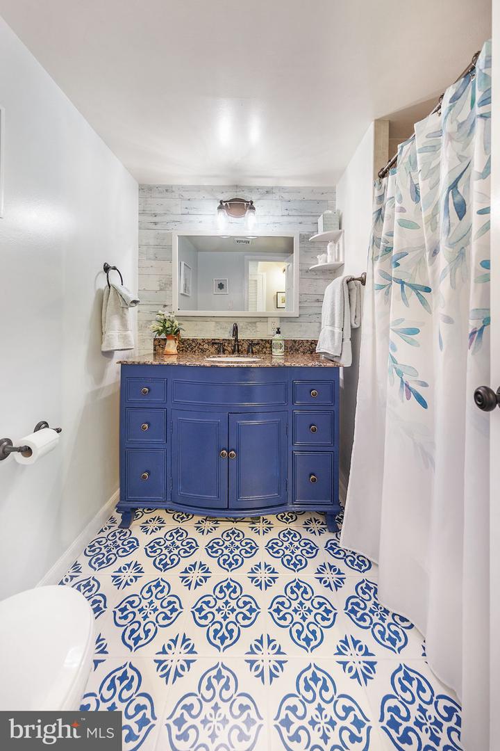 2650 REDCOAT DR #3D, ALEXANDRIA, Virginia 22303, 2 Bedrooms Bedrooms, 5 Rooms Rooms,1 BathroomBathrooms,Residential,For sale,2650 REDCOAT DR #3D,VAFX2276124 MLS # VAFX2276124 2650 REDCOAT DR #3D, ALEXANDRIA, Virginia 22303, 2 Bedrooms Bedrooms, 5 Rooms Rooms,1 BathroomBathrooms,Residential,For sale,2650 REDCOAT DR #3D,VAFX2276124 MLS # VAFX2276124