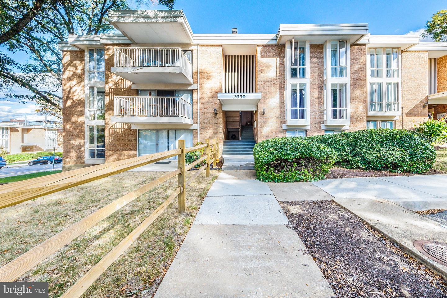 2650 REDCOAT DR #3D, ALEXANDRIA, Virginia 22303, 2 Bedrooms Bedrooms, 5 Rooms Rooms,1 BathroomBathrooms,Residential,For sale,2650 REDCOAT DR #3D,VAFX2276124 MLS # VAFX2276124 2650 REDCOAT DR #3D, ALEXANDRIA, Virginia 22303, 2 Bedrooms Bedrooms, 5 Rooms Rooms,1 BathroomBathrooms,Residential,For sale,2650 REDCOAT DR #3D,VAFX2276124 MLS # VAFX2276124