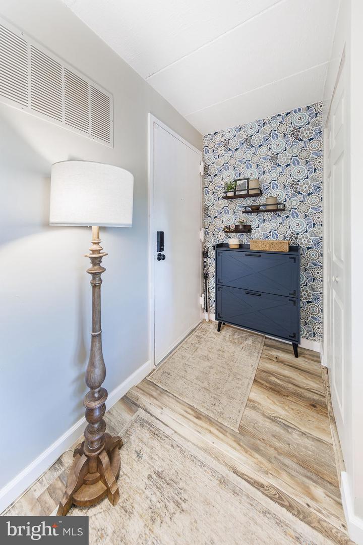 2650 REDCOAT DR #3D, ALEXANDRIA, Virginia 22303, 2 Bedrooms Bedrooms, 5 Rooms Rooms,1 BathroomBathrooms,Residential,For sale,2650 REDCOAT DR #3D,VAFX2276124 MLS # VAFX2276124 2650 REDCOAT DR #3D, ALEXANDRIA, Virginia 22303, 2 Bedrooms Bedrooms, 5 Rooms Rooms,1 BathroomBathrooms,Residential,For sale,2650 REDCOAT DR #3D,VAFX2276124 MLS # VAFX2276124