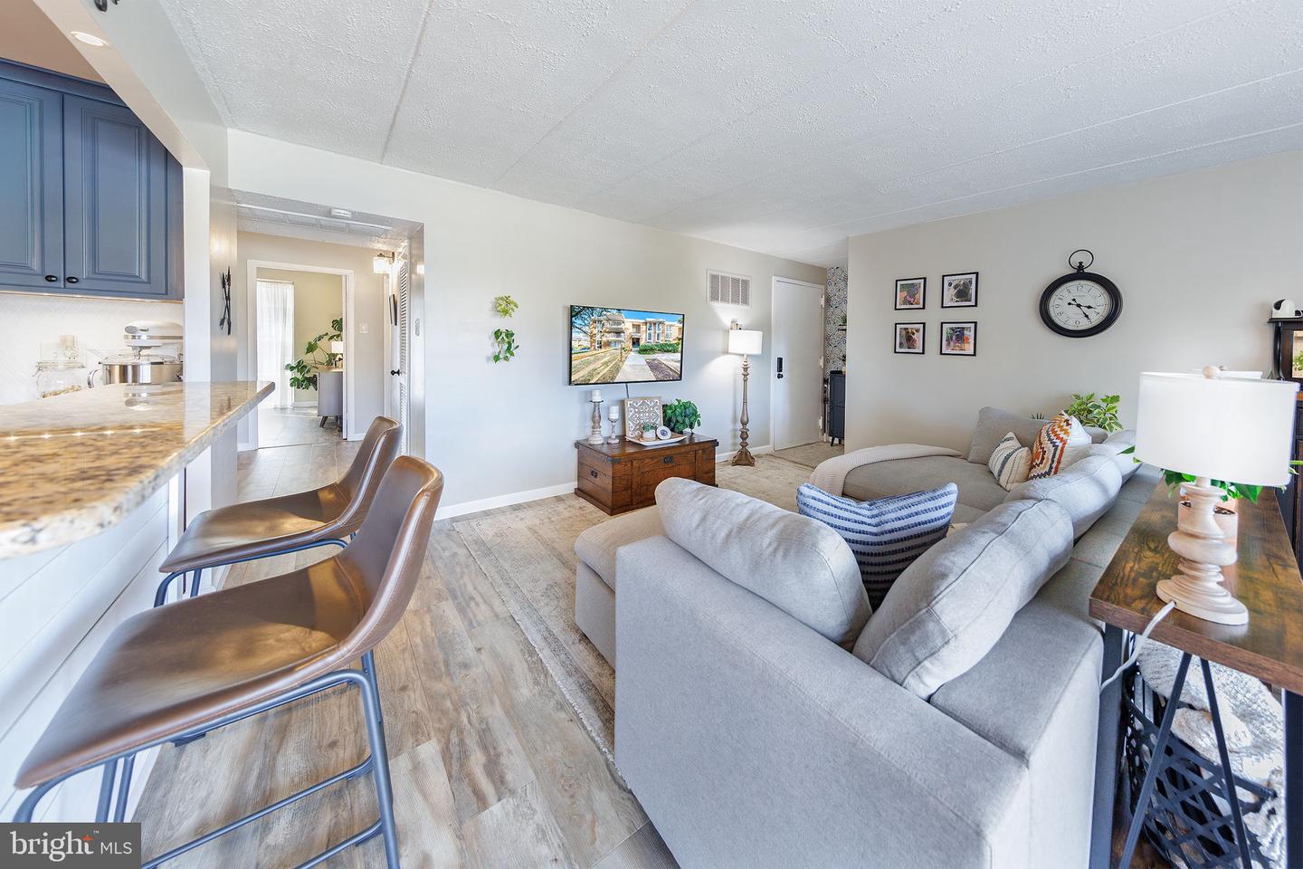 2650 REDCOAT DR #3D, ALEXANDRIA, Virginia 22303, 2 Bedrooms Bedrooms, 5 Rooms Rooms,1 BathroomBathrooms,Residential,For sale,2650 REDCOAT DR #3D,VAFX2276124 MLS # VAFX2276124 2650 REDCOAT DR #3D, ALEXANDRIA, Virginia 22303, 2 Bedrooms Bedrooms, 5 Rooms Rooms,1 BathroomBathrooms,Residential,For sale,2650 REDCOAT DR #3D,VAFX2276124 MLS # VAFX2276124