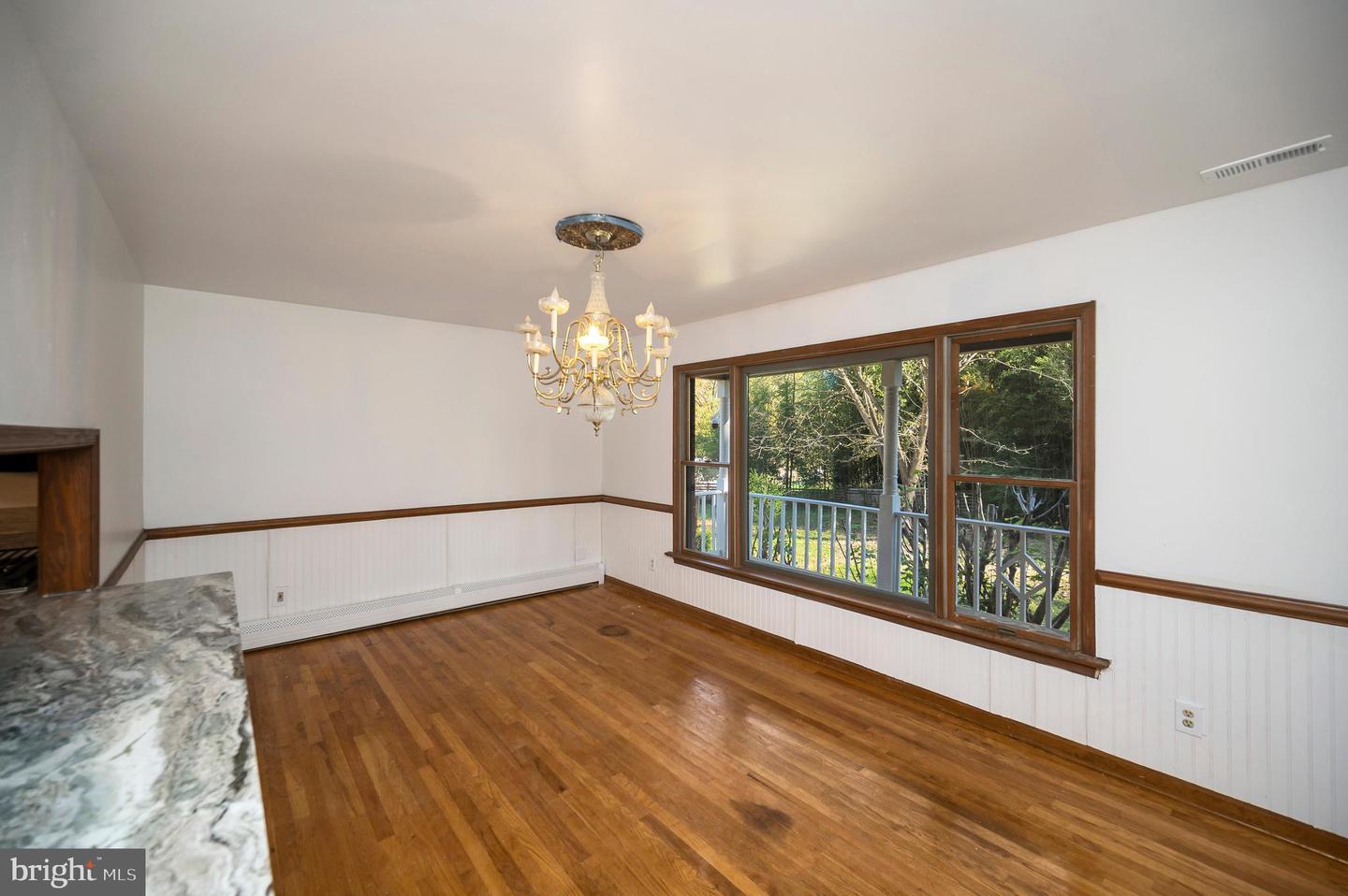 6709 MARYE RD, SPOTSYLVANIA, Virginia 22551, 3 Bedrooms Bedrooms, ,3 BathroomsBathrooms,Residential,For sale,6709 MARYE RD,VASP2037196 MLS # VASP2037196 6709 MARYE RD, SPOTSYLVANIA, Virginia 22551, 3 Bedrooms Bedrooms, ,3 BathroomsBathrooms,Residential,For sale,6709 MARYE RD,VASP2037196 MLS # VASP2037196